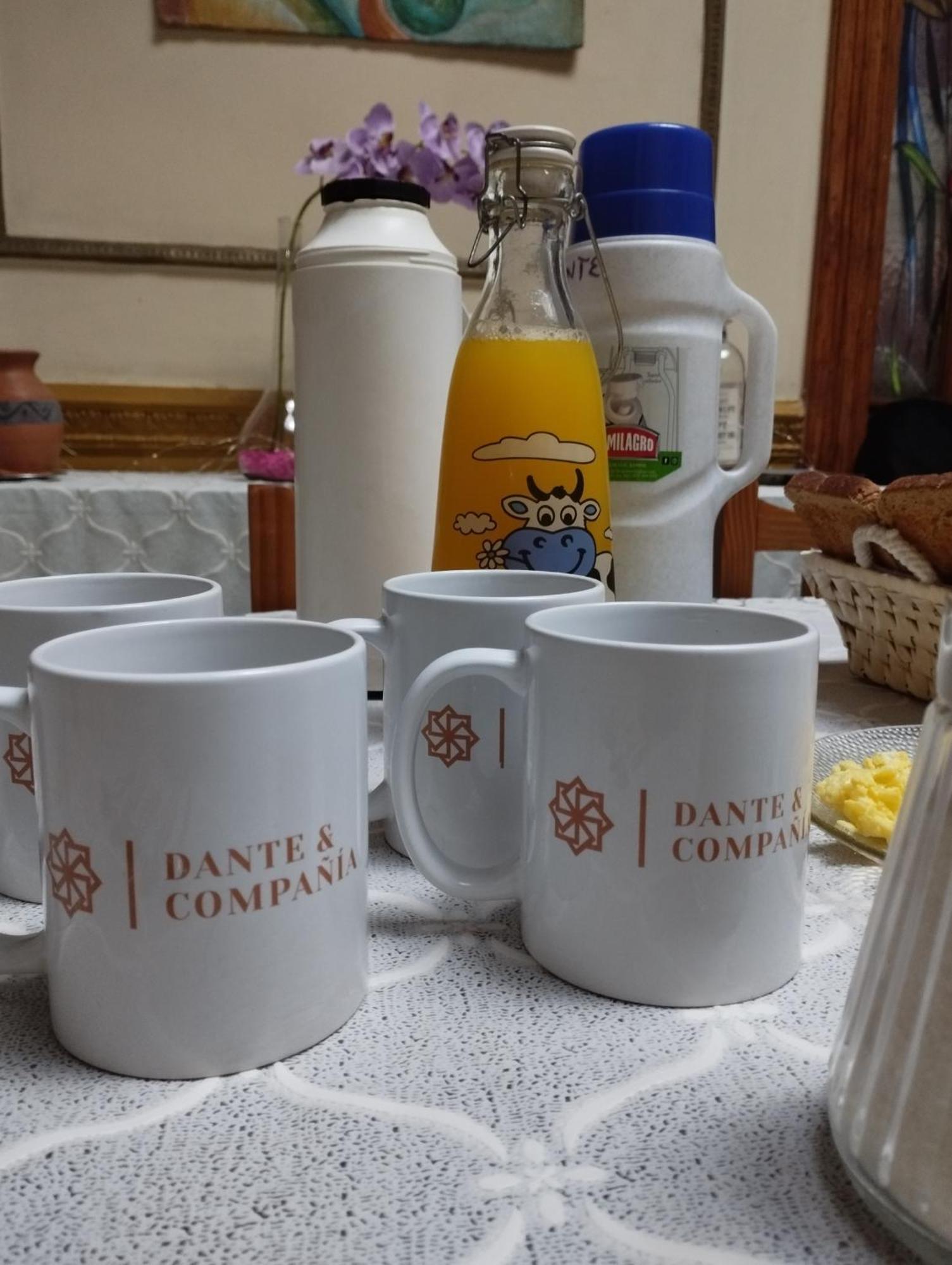 بيت شباب Dante Y Compania بوينس آيرس الغرفة الصورة